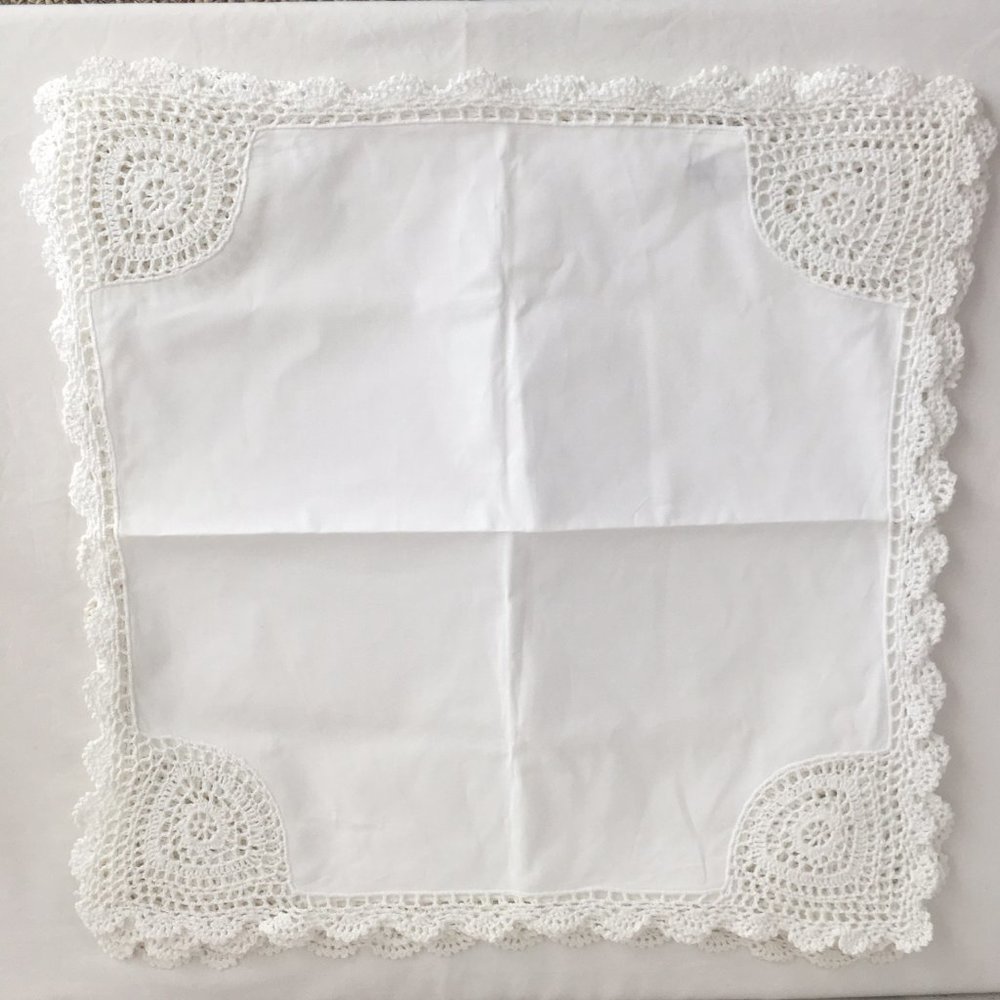 6 Lillian Vernon Table Toppers Crocheted Edge 20"x20" White